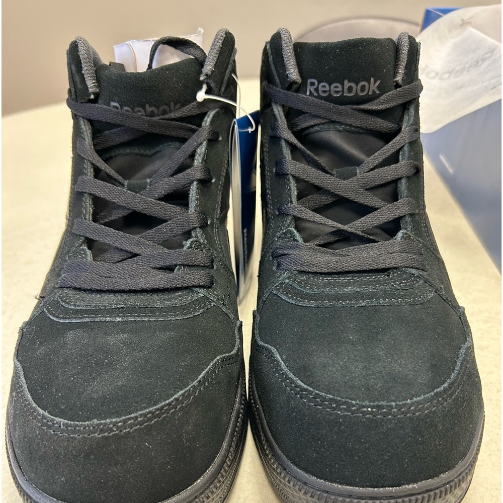 Brand new never worn men’s Reebok work shoe with a composite safety toe cap.